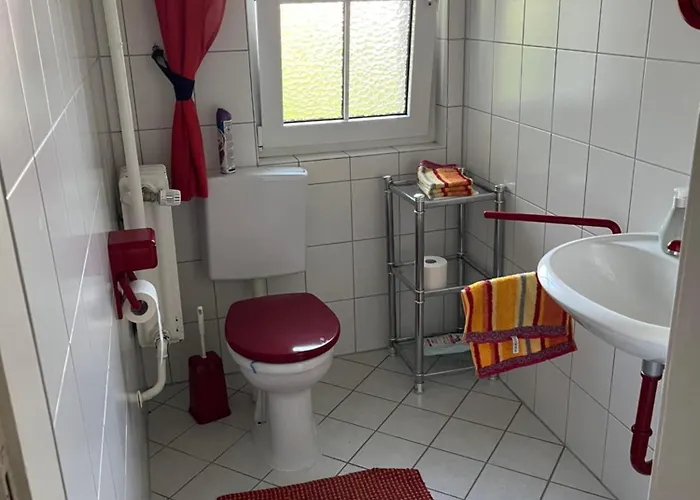 Im Mit Grossem Garten Und Parkplatz Reckershausen